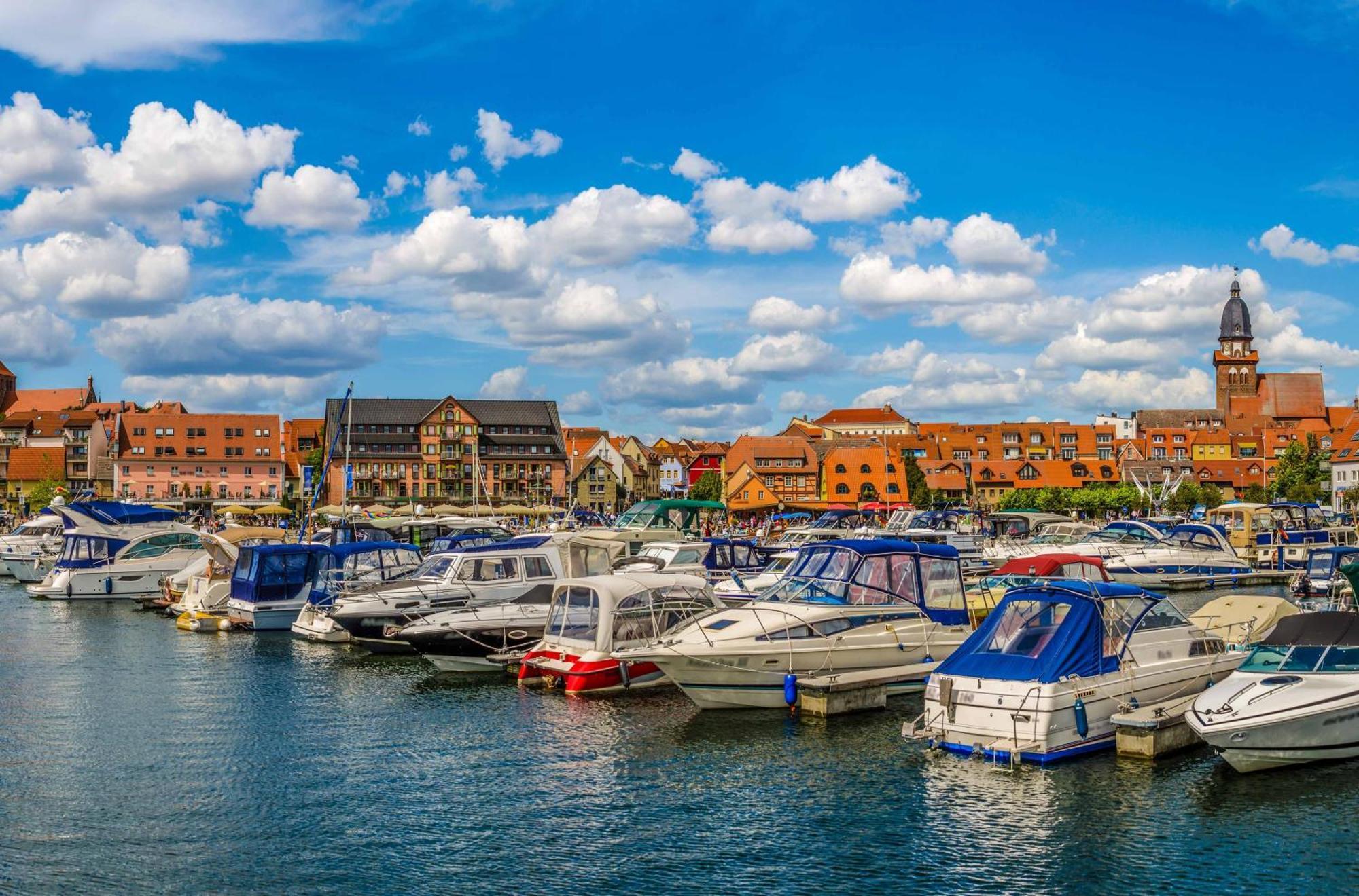 Ferienwohnungen Am Mueritzer Hafen Waren  Bagian luar foto